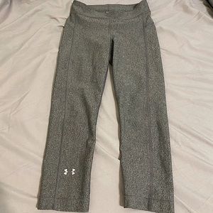 Under Armor crop leggings